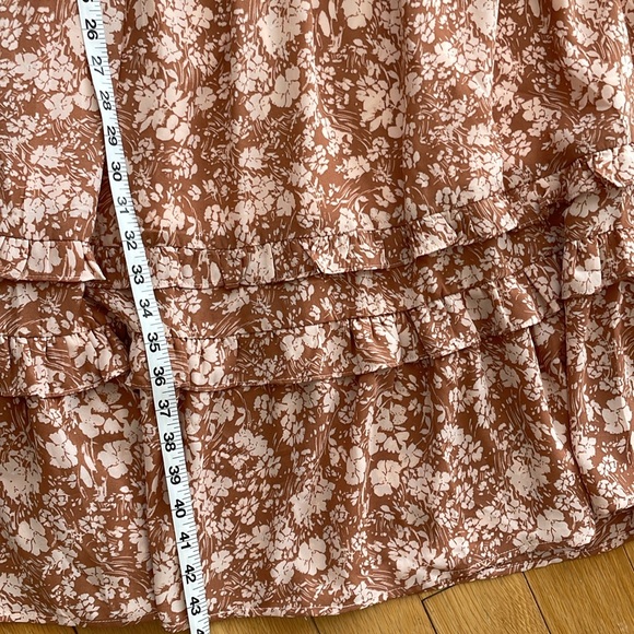 Floral V-Neck Ruffle Dress - Picture 10 of 10